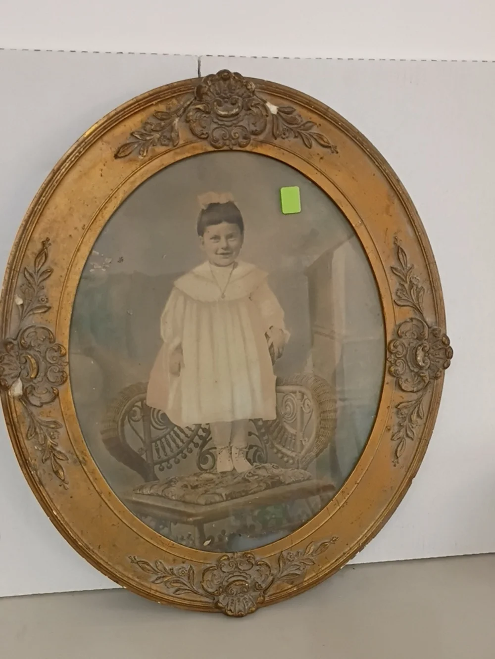 Antique Gold Oval Decorative Picture Frame